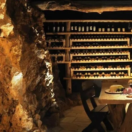 Iakovakis & Hotel Koropi