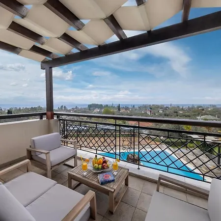 Iakovakis & 4* Koropi