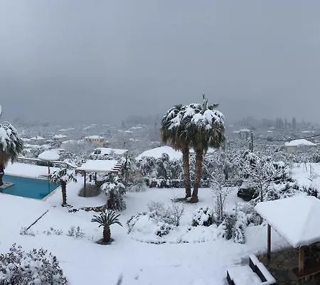 Iakovakis & 4* Koropi