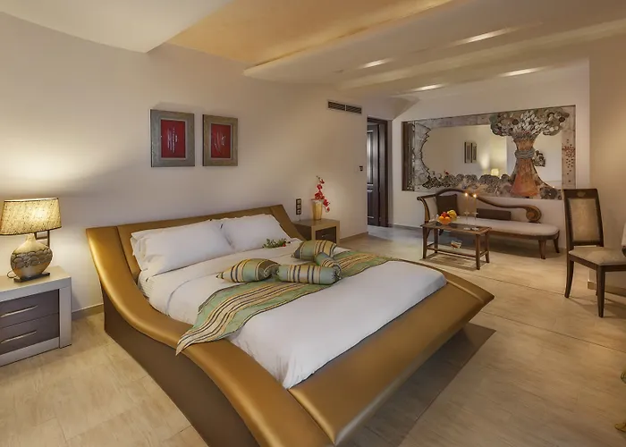 Iakovakis & Hotel 4*